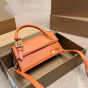 2024�¿�羳��������Ƥ����б������Q�֙C���r�аٴ����Ů