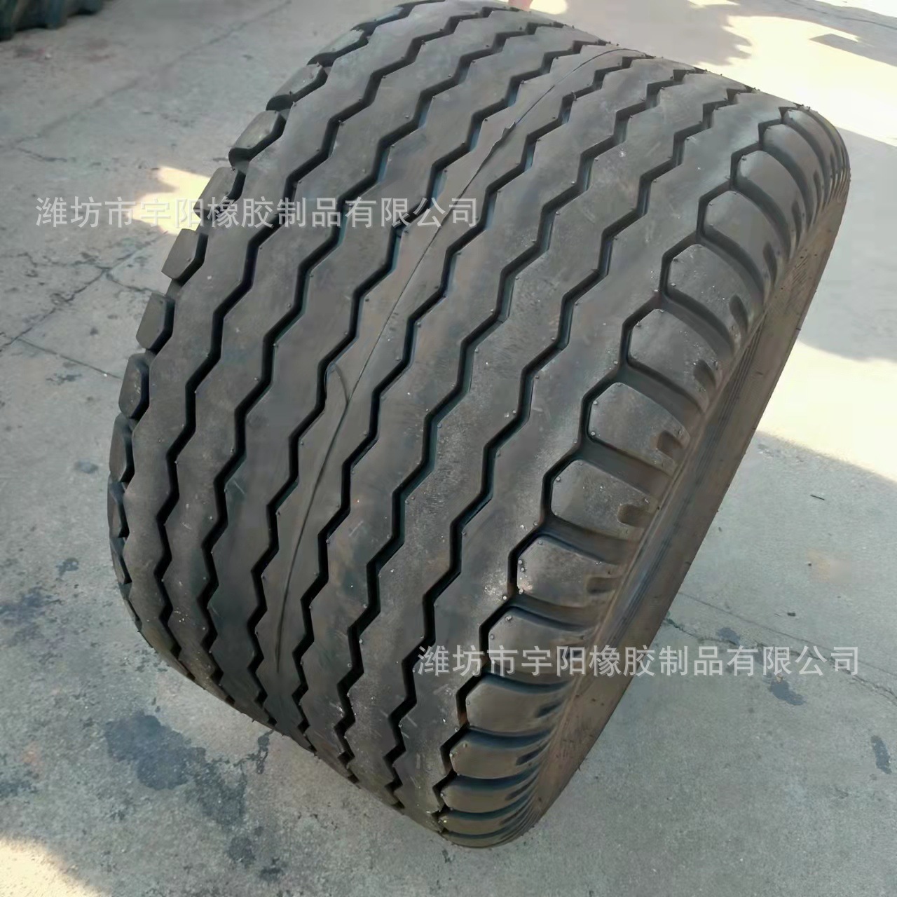 混曲花纹500/50-17 农机具宽基  打捆机轮胎