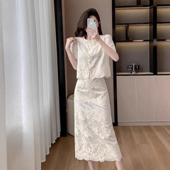 新しい中国風の裕福な娘ライト高級重工業中国風刺繍フラワーデザイントップススリムスカートスーツ女性用