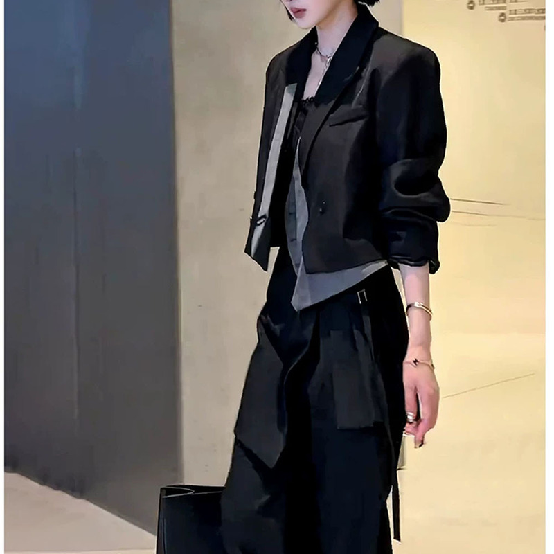 Aesthetic Online Autumn New Irregular Tie Splicing Design Niche High-End Blazer 2026 Women's Clothing