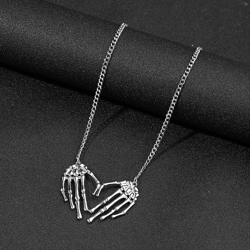 Skull Hand Pattern Men'S Gender Hip-Hop Skull Hand Alloy Plating Halloween Men'S Pendant Necklace