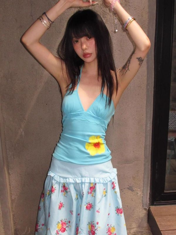 度假风辣妹吊带背心女夏季穿搭花卉印花无袖t恤修身显瘦挂脖上衣|undefined