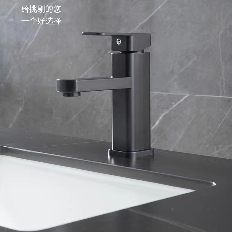 Fábrica directa de cobre baño cascada grifo lavabo grifo europeo boca ancha grifo caliente y frío