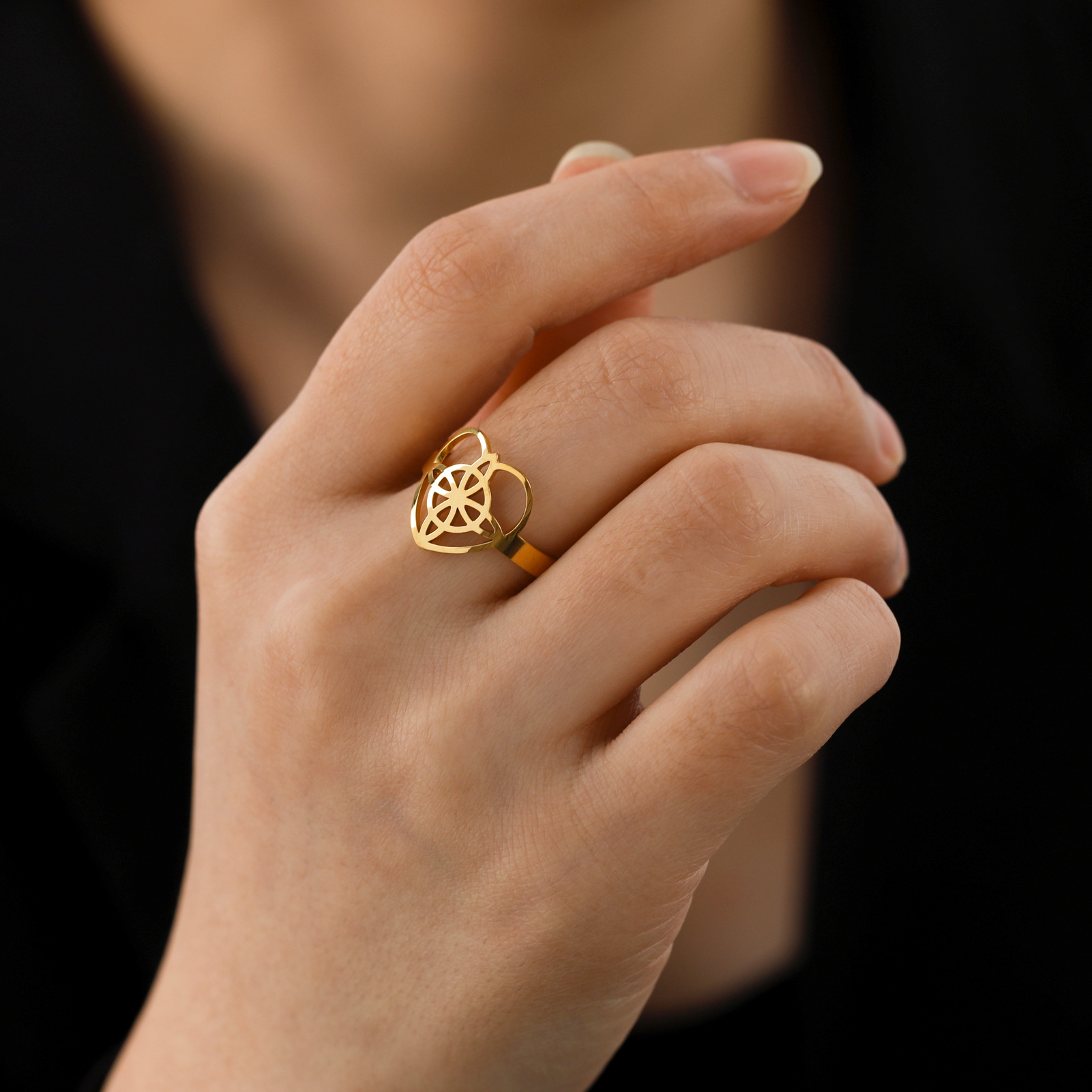 Holiday, Daily Occasion Wholesale Jewelry Hip-Hop Retro Witches Knot Heart Shape 304 Stainless Steel Plating Rings