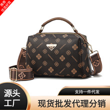 抖音直播爆款印花女包新款手提包斜挎小方包休闲百搭源头工厂批发