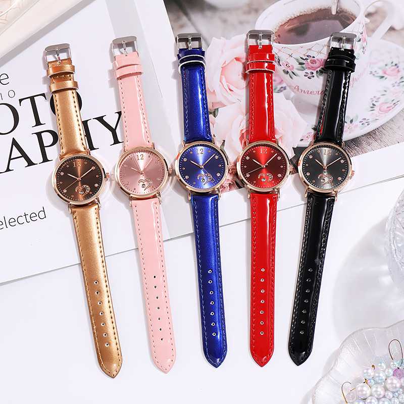 Glow Fashion Night Love Coloré Anglais Femmes Diamant Incrusté Calendrier Réseau Rouge Ventes Montre_voghion.com