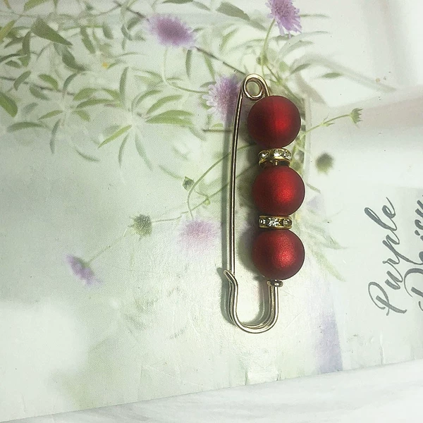 5.8cm brooch-3 beads red (Favorites and purchase preferred delivery)
