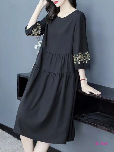 Round Neck Embroidered Ethnic Style Dress New Plus Size Spring and Autumn Women's Retro Splicing Loose Slimming Skirt