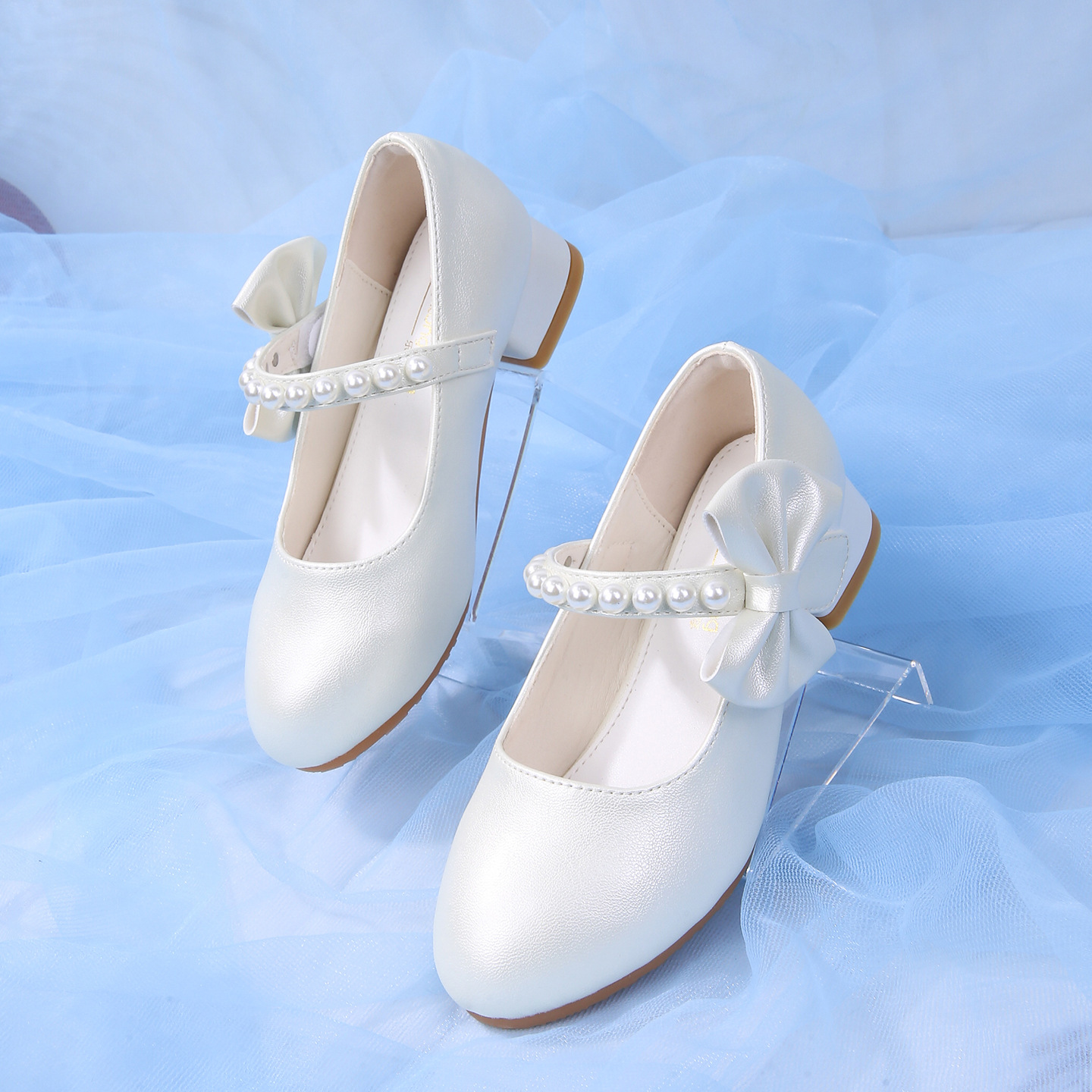 White shoes for students