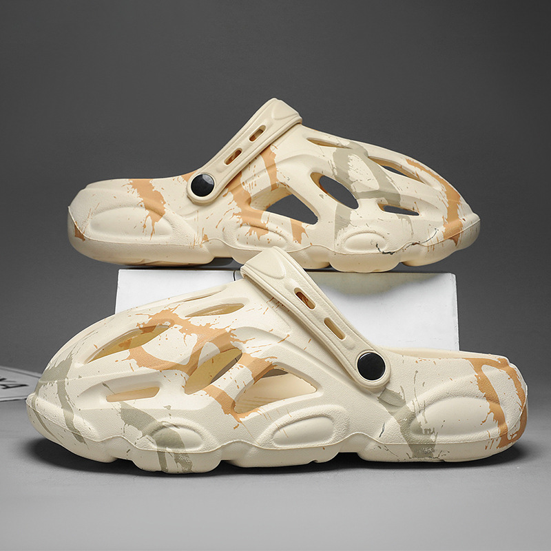 Nuevas zapatillas para hombres verano red antideslizante sandallas para hombres al aire libre pisar mierda sensación de sandallas de playa estudiantes al por mayor