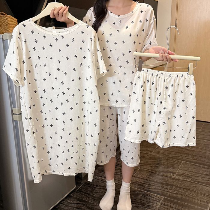 Venta al por mayor transfronteriza de nubes de algodón pijamas de mujer ropa a domicilio pantalones cortos de manga corta de cuatro piezas camisón de cinco puntos volumen de carrera de comercio exterior de dibujos animados