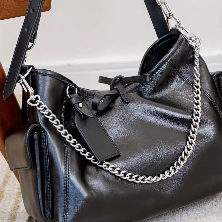 Bolso tote de alta gama y gran capacidad en los Estados unidos, mujer, otoño e invierno 2024, nueva moda, lleno de bolsos inclinados de un hombro para viajeros