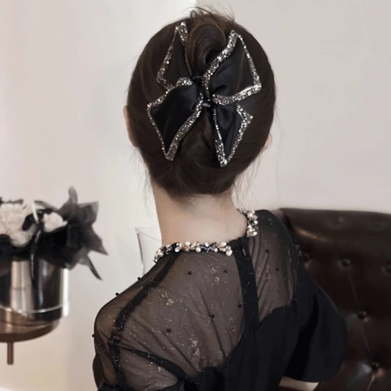 Audrey Hepburn clip nuevo clip de cabello de perla de cola de caballo alta cabeza trasera clip de cabello de tiburón tocado clip de cabello mujer