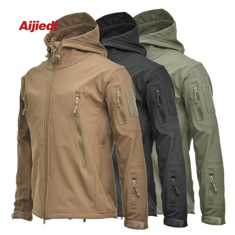 Fábrica directa chaqueta de asalto de cáscara blanda chaqueta de invierno con capuchón chaqueta de viento impermeable cuero cálido camuflaje escalada
