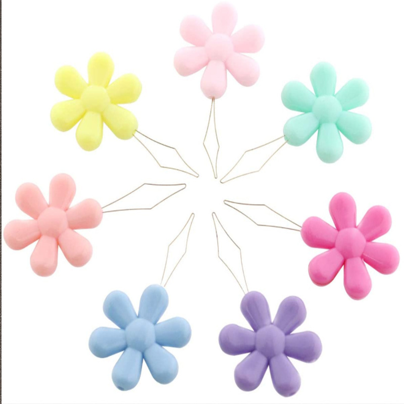 Enhebrador de aguja de flor de plástico pequeño enhebrador de aguja de punto de cruz enhebrador de aguja de hogar para ancianos