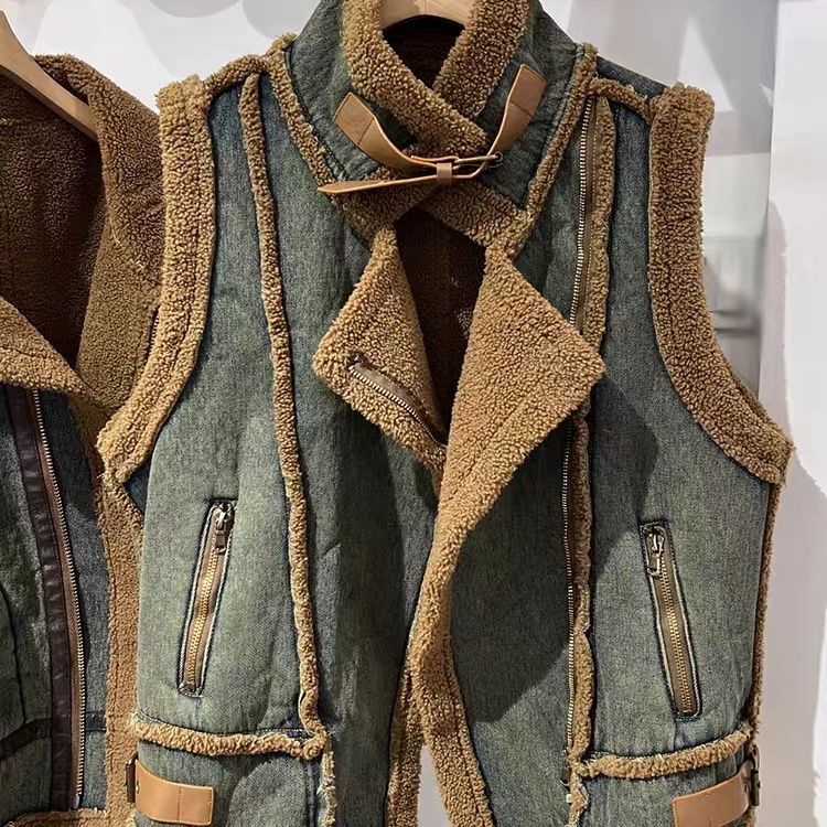 Denim Spliced Lambswool Vest for Women Winter Korean Style Loose Thickeneded Fur All-In-One Motorcycle Vest Vest Jacket Denim Spliced Lambswool Vest for Women Winter Korean Style Loose Thickeneded Fur All-In-One Motorcycle Vest Vest Jacket