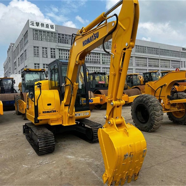 Exportación chilena buena condición de alta eficiencia de segunda mano Komatsu PC56 - 7 PC220 - 8 excavadora excelente precio image 6