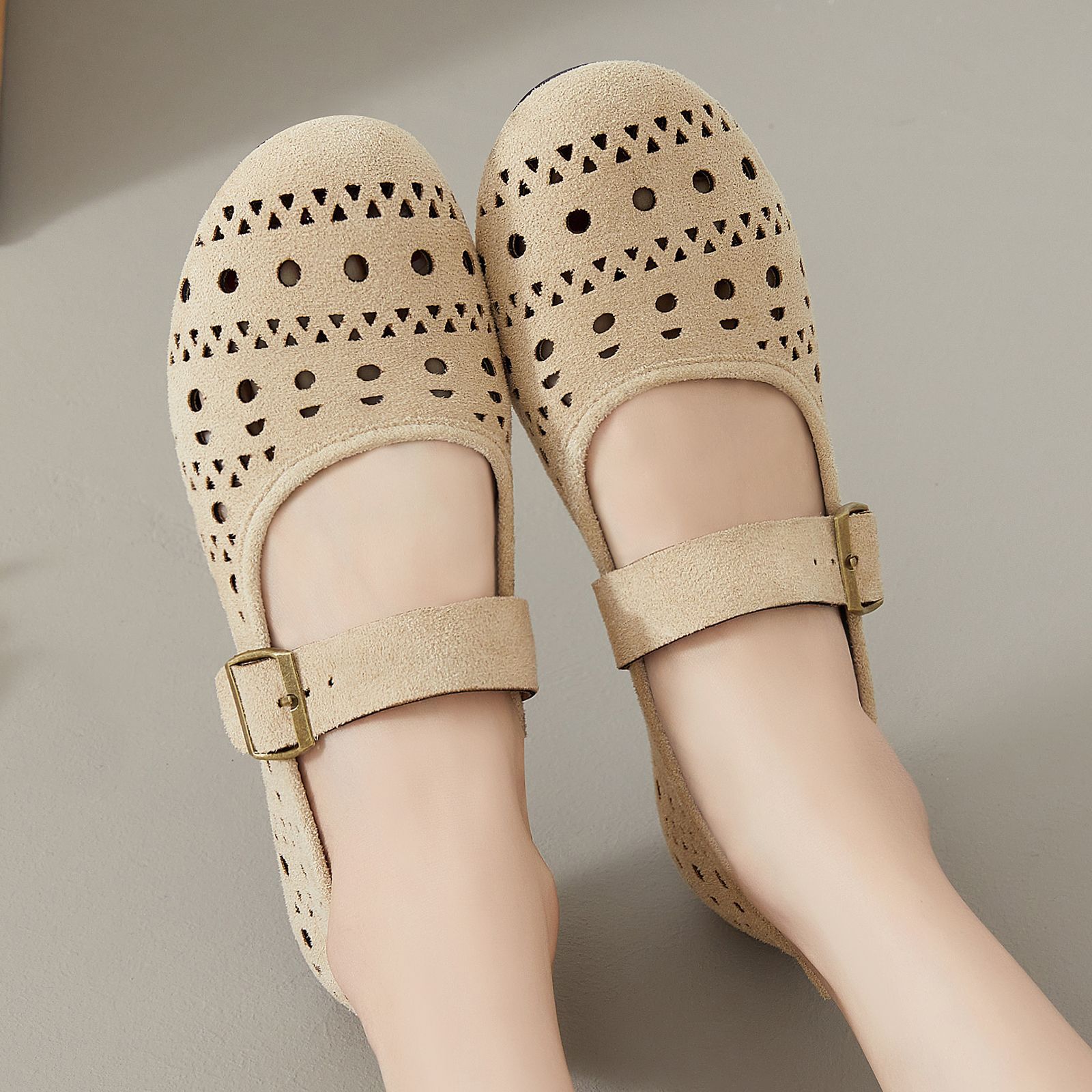 Zapatos de mujer zapatos de verano nuevos zapatos huecos zapatos grandes zapatos de estilo ballet zapatos ligeros zapatos de moda transpirables