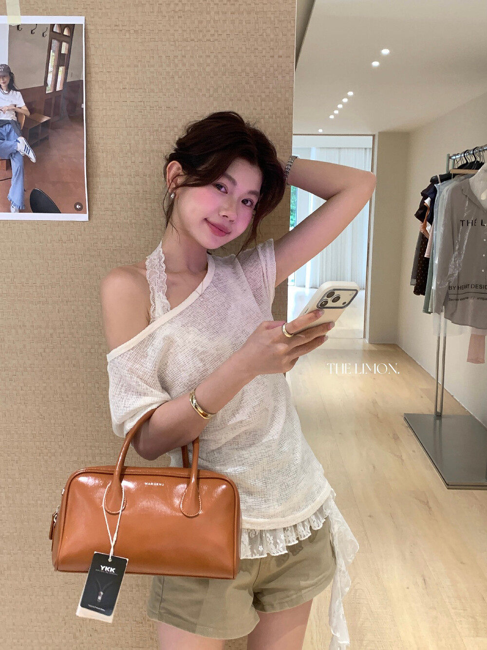 Bộ áo khoác chống nắng lệch vai kết hợp áo hai dây ren cổ yếm nữ tính mùa hè — màu mơ chi tiết 35