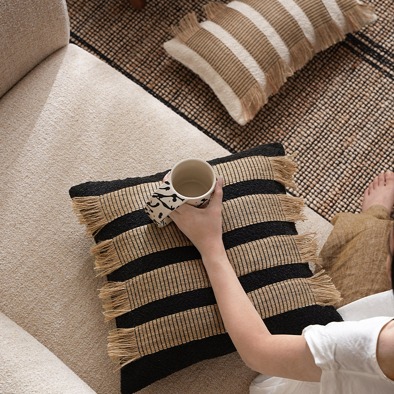 Sofá tejido de cuerda de cáñamo de mano, almohada de lujo ligera, almohada de soporte de alto nivel, decoración de ventana de acomodación residencial, viento tranquilo