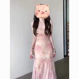 时尚感渲染碎花连衣裙女夏季超仙粉色纱裙性感包臀收腰修身鱼尾裙