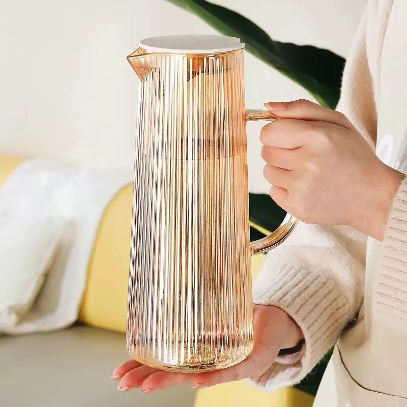 Botella de agua fría vertical japonesa, tetera de vidrio de alto silicio de silicio, tetera de agua fría doméstica de gran capacidad, tetera de jugo de té, conjunto de tazas de agua