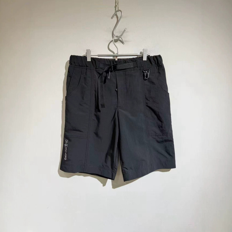 Summer Street Outdoor Casual Shorts with Deconstructed Aesthetic Belt Buckle Design, Versatile and Suitable for Everyone, Men's Sports Shorts