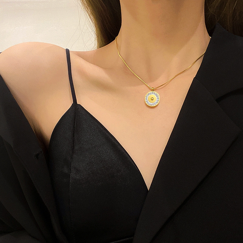 Minimalist Real Gold Collarbone Chain Necklace With Diamonds_voghion.com