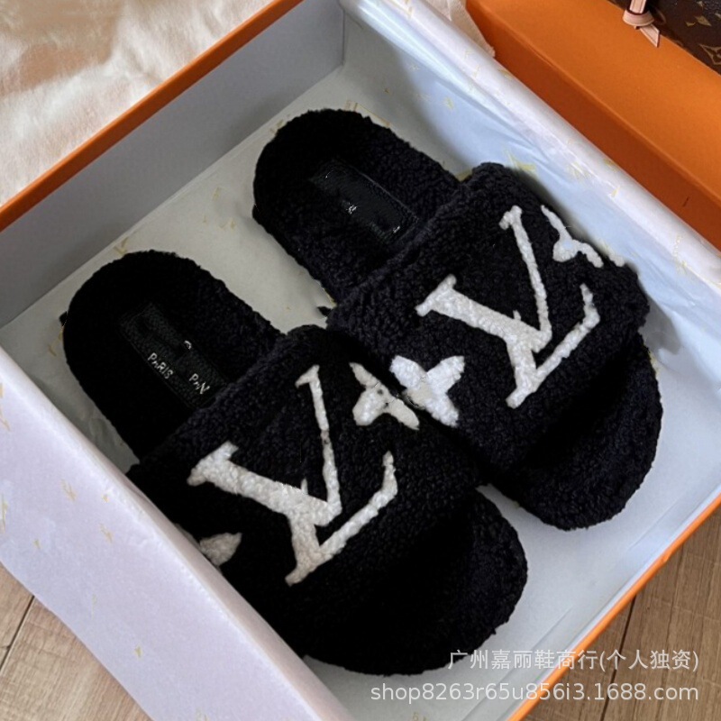 Autumn and Winter Hot-Selling L Brand Flat Slippers Fashion Lamb Wool Slippers 2025 New Candy Color Slip-On Slippers Wholesale