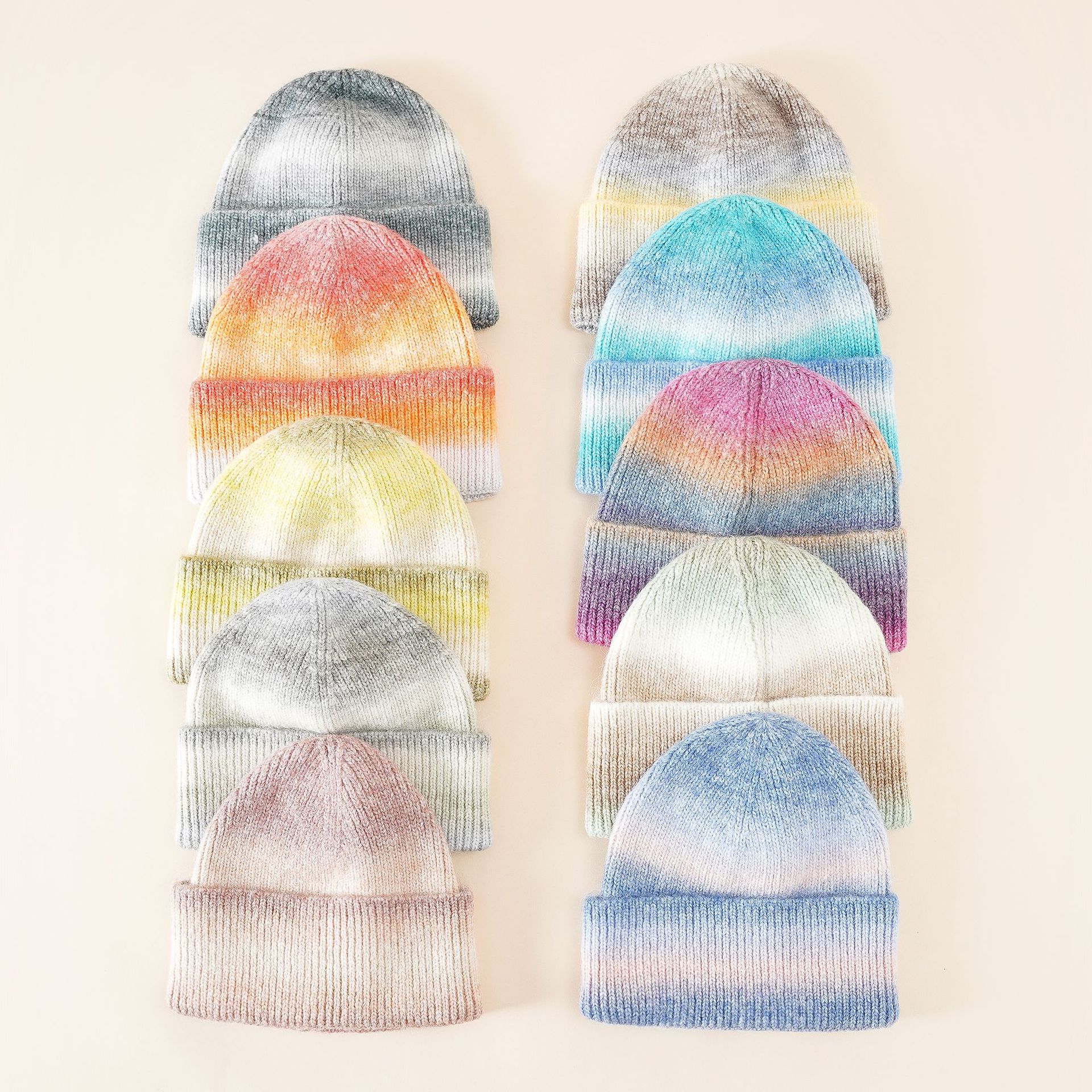 Estilo japonés personalizado de moda tie-dyed gradiente de lana sombrero femenino estilo coreano hip hop calle frío sombrero pareja cálido sombrero de punto Masculino