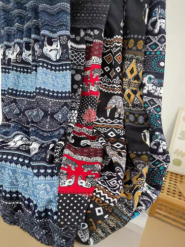 Elephant wide-leg pants are specially used for spring and summer. High-waist drag-down loose straight mop casual pants, Thai new style for women.