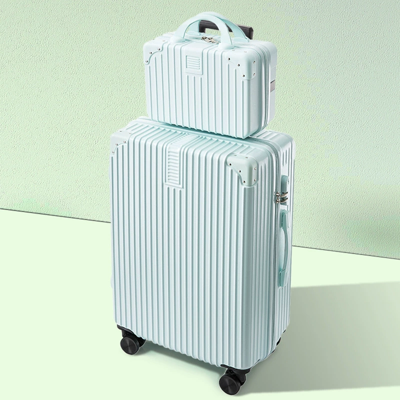 Capacious suitcase, durable box with zipper