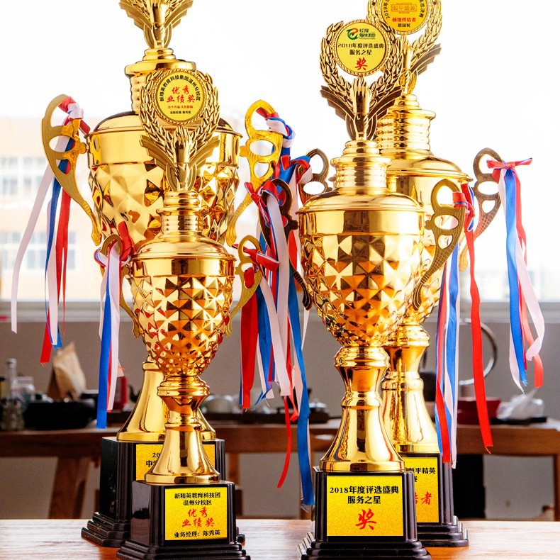 Trofeo de Metal, Producción de Medallas de Oro, Plata y Bronce, Grabado, Juegos Escolares Deportivos, Baloncesto, Fútbol, Copa de Oro