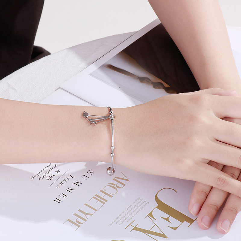 Fashion Star Moon Stainless Steel Bangle No Inlaid Stainless Steel Bracelets display picture 8
