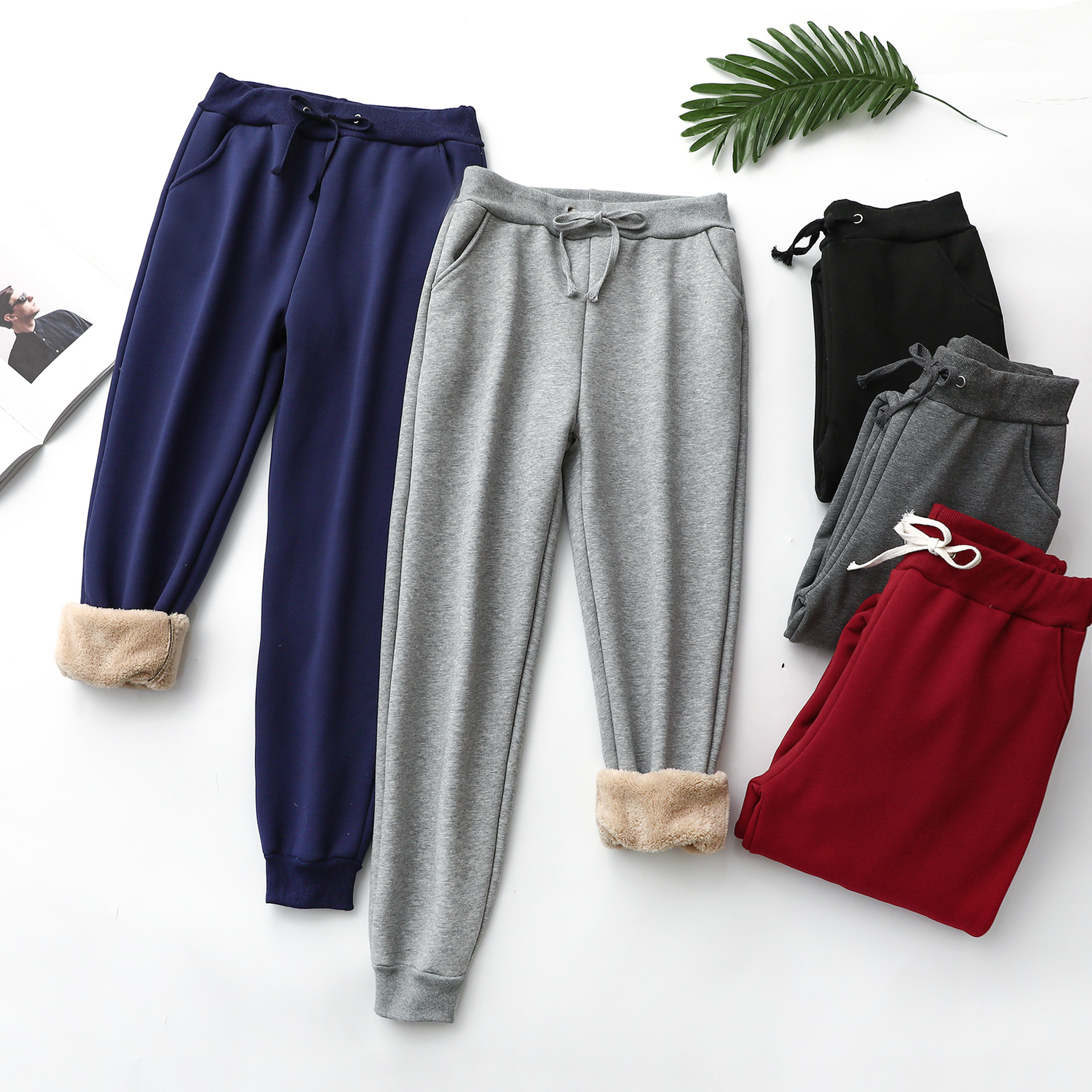New winter style thickened lamb fleece cotton pants with elastic waistband and pockets, warm sweatpants, loose fit, slimming, plus size sports pants