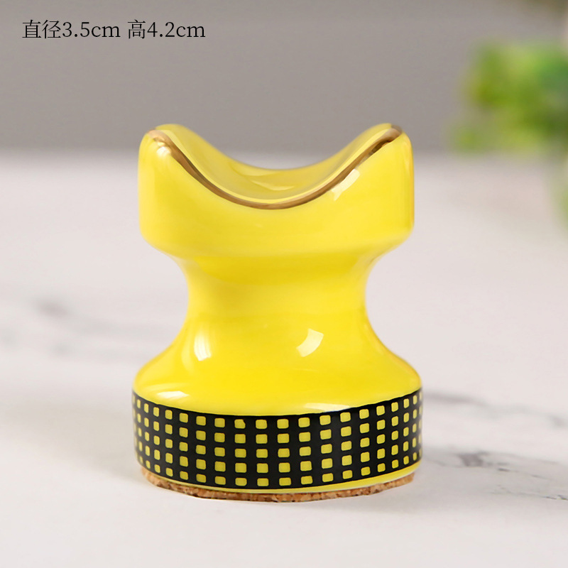 Soporte de cerámica para cigarros estilo europeo, mini portátil, decoración dorada