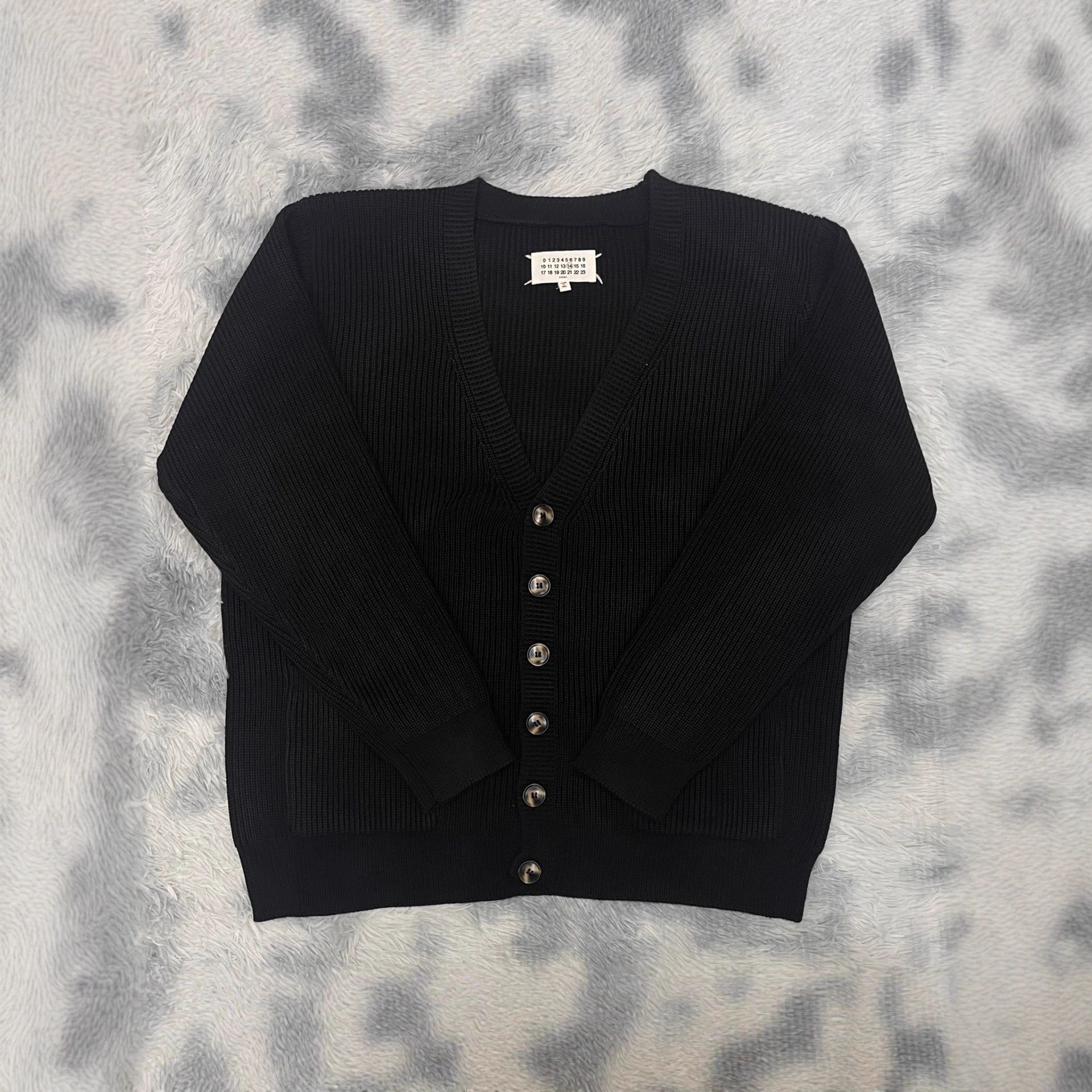 Sweater Autumn and Winter British Black Button V Neck Knitted Cardigan Fashionable Sweater Loose Couple Top Knitted Knitwear