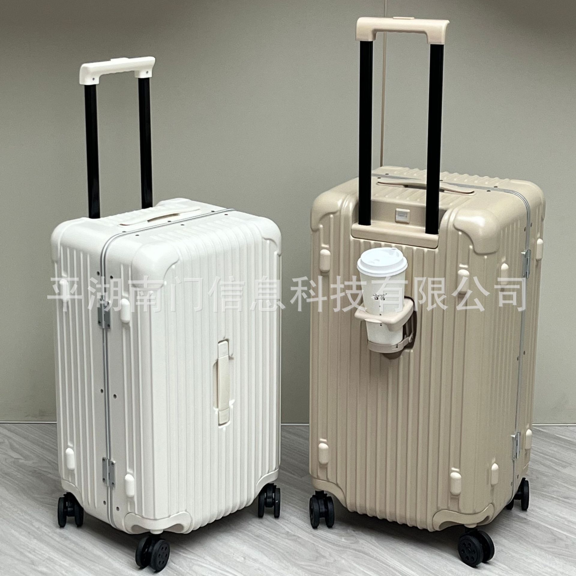 新款出口铝框充电杯架行李箱女32寸万向轮拉杆箱男28寸学生旅行箱