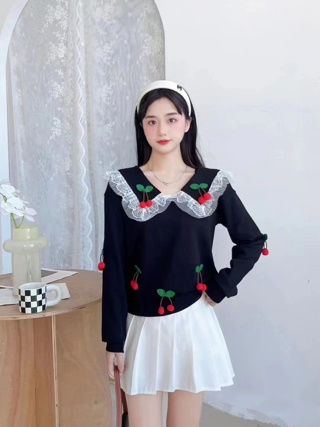 韩版可爱立体樱桃娃娃领蕾丝边长袖2025春季新款时尚感毛衣上衣女