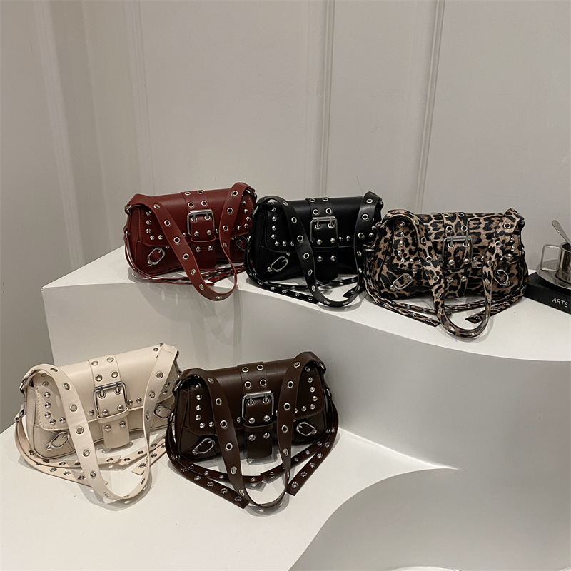 2025 New Trendy Studded Leopard Print Designer Motorcycle Shoulder Bag Crossbody Underarm Baguette Bag For Women - Thumbnail 4