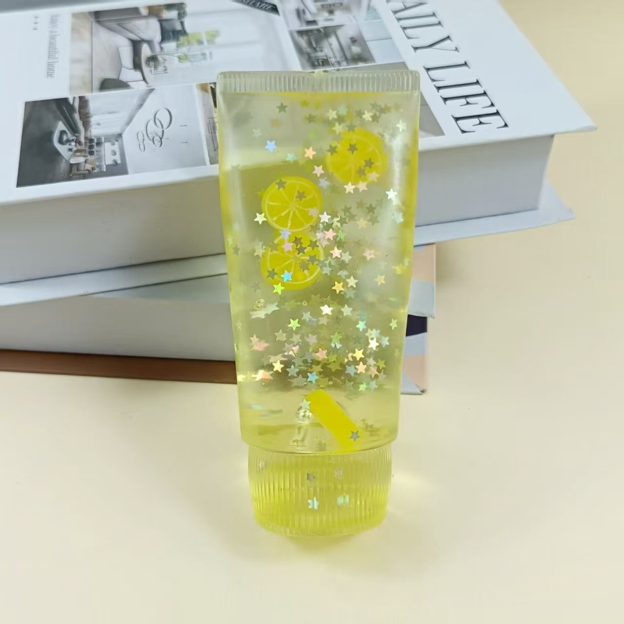 Pasta de dientes aurora fluida transfronteriza maltosa rebote lento pinch pinch creativo 12CM pasta de dientes transparente moldeable en stock