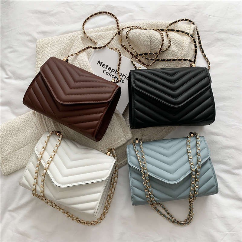 Women's bag 2021 new niche design popular Net Red fashion chain shoulder messenger bag ins versatile small square bag