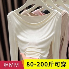 高級感のある長袖の肩のtシャツの女性の2024初秋の小さい大衆のデザイン感の斜めの肩は肩の上着を着ます。