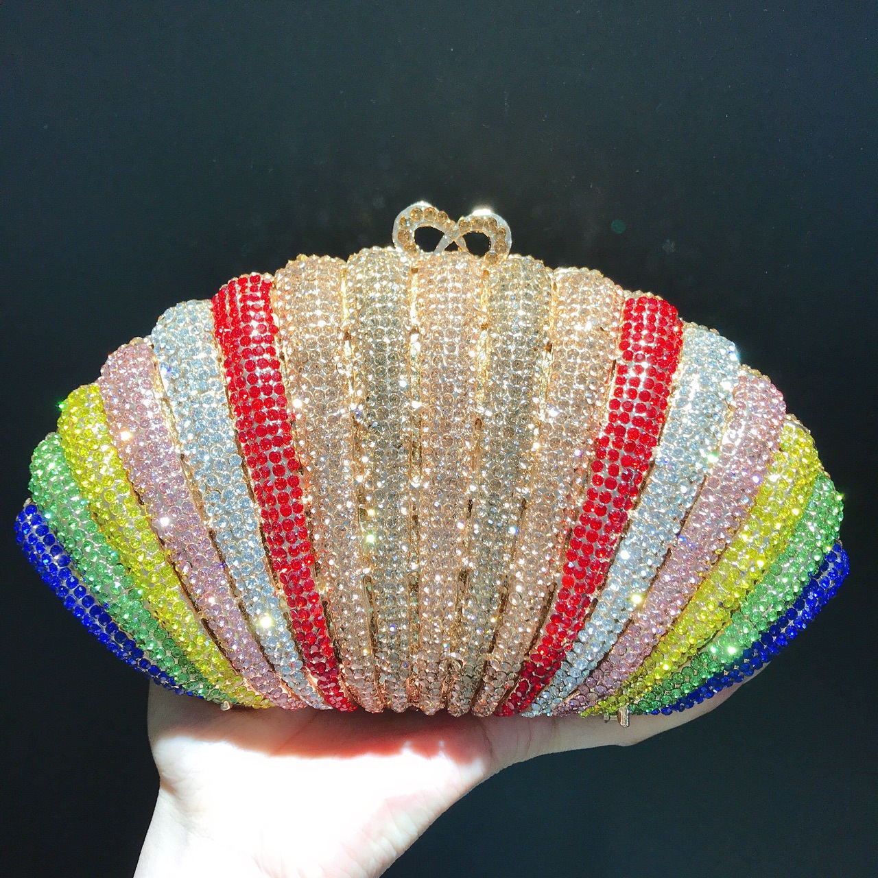 Túi Clutch Nữ Đính Đá Dạ Hội Hình Bánh Bao Màu Cầu Vồng 21×12×5 cm — Màu cầu vồng chi tiết 5