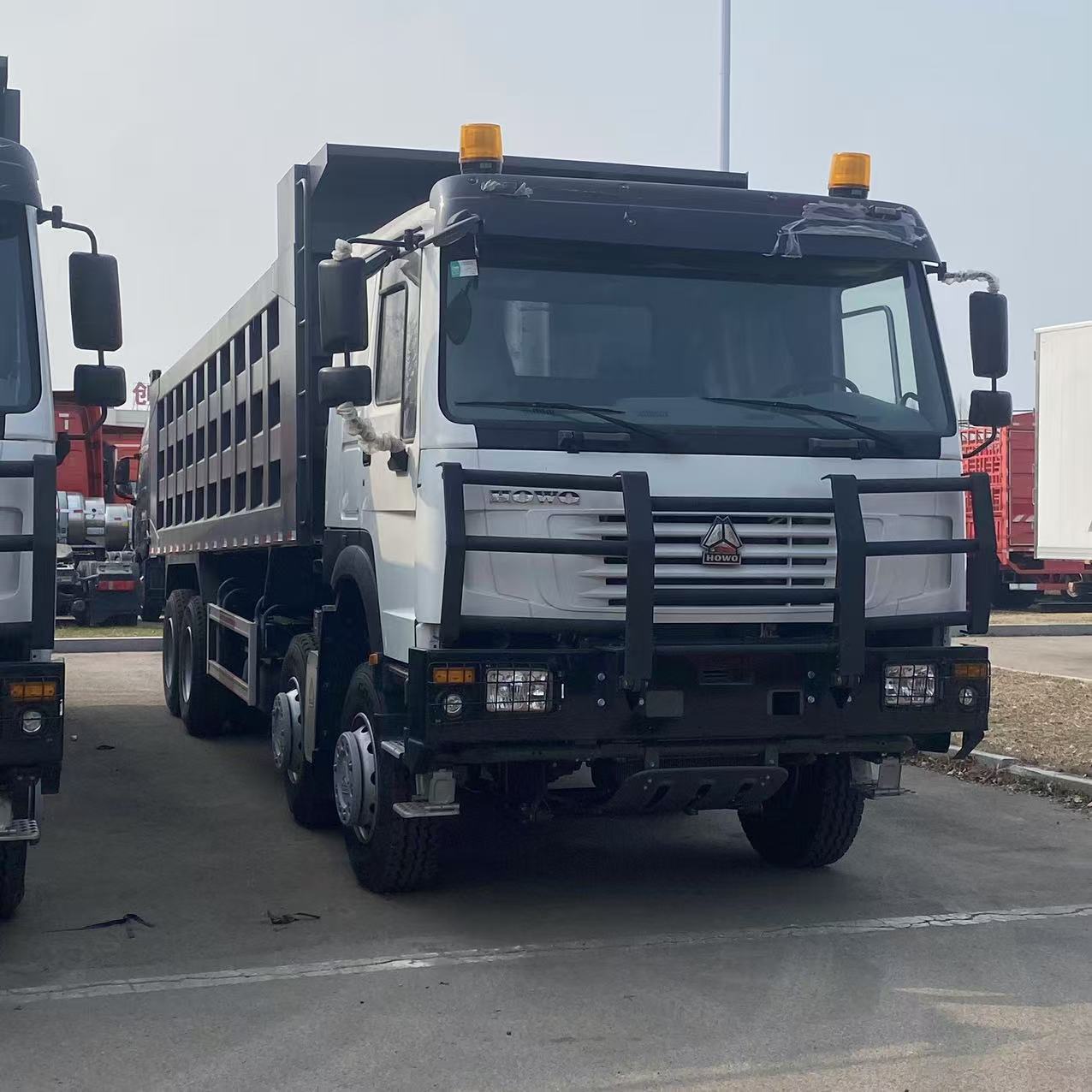 Cross-Border Howo Four-Wheel Front and Eight-Wheel Rear Engineering Dump Truck, Soil Transport Dump Truck