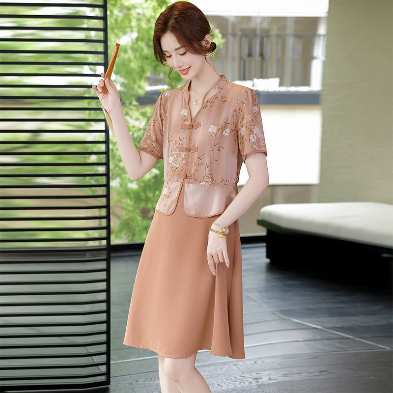 Летнее платье для женщин среднего и старшего возраста 2025 года, модная юбка с V-образным вырезом на пуговицах, больших размеров.