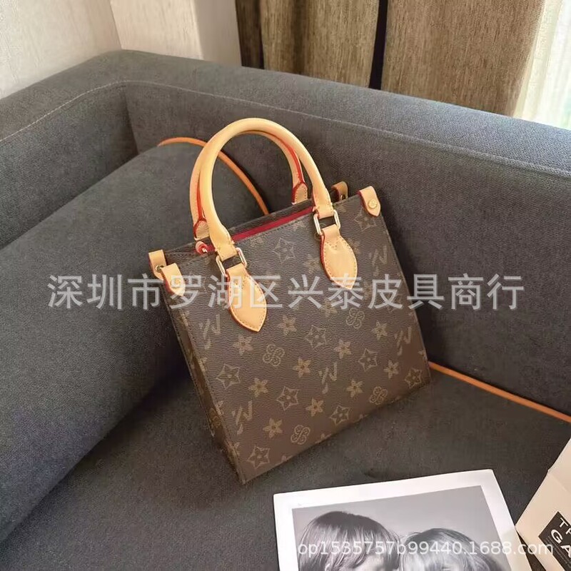 European and American Luxury New Presbyopic Logom&Lv Satchel Shoulder Crossbody Genuine Leather Women's Bag Color-Changing Cowhide Piano Score Bag European and American Luxury New Presbyopic Logom&Lv Satchel Shoulder Crossbody Genuine Leather Women's Bag Color-Changing Cowhide Piano Score Bag