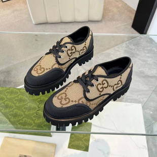 �V��Ь���eЬ�¿���ʿ����͸��3D��ӡ��ĸ��ŮЬ�r�г�Ьѥ��