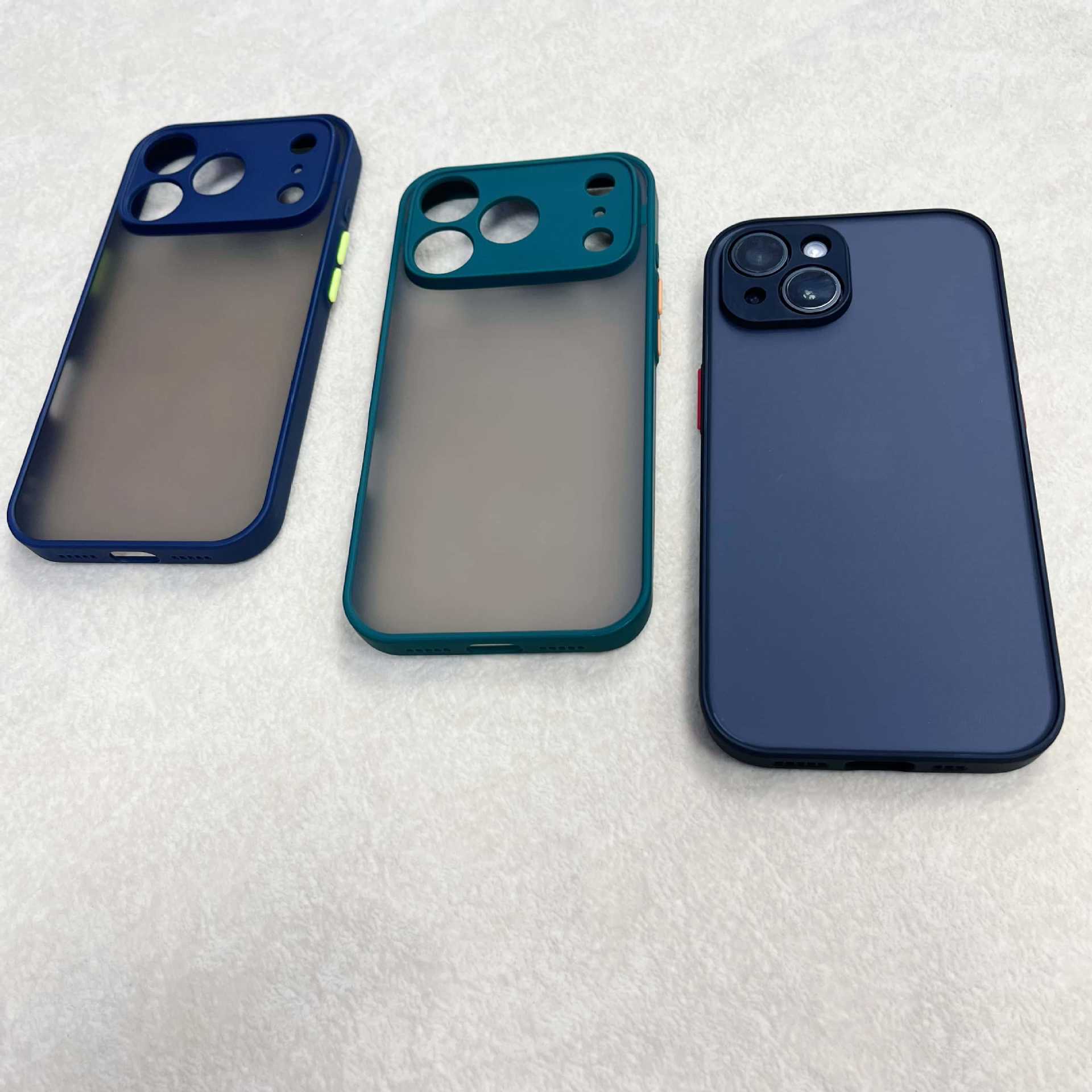 适用苹果18手机壳16魅影15磨砂14高颜值13新款iPhone17保护套批发