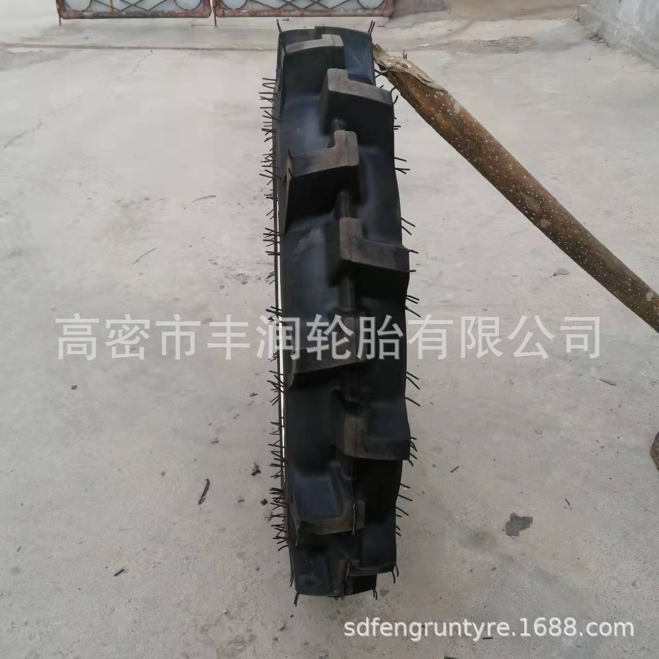 喷药机充气轮胎4.5/5.00-19 120/90-26 600-29 650/500-32